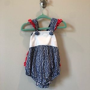 3month outfit. Like new. Non smoking home